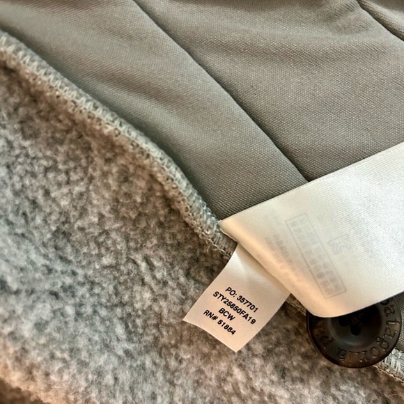 Patagonia Gray Hooded Long Sweater Jacket Sz Medium - Picture 6 of 6